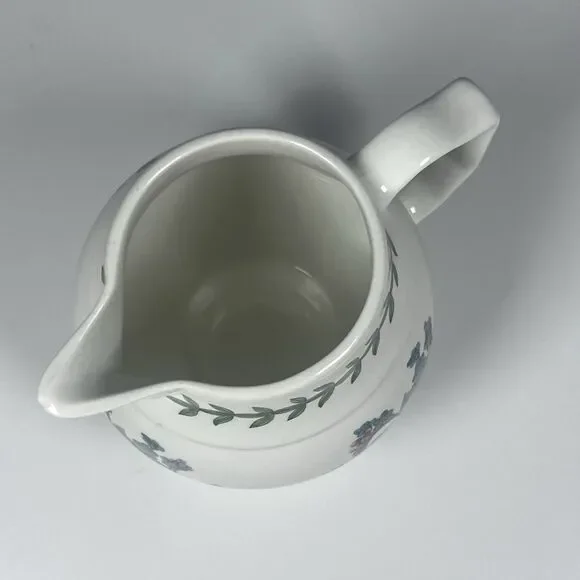Portmeirion Botanic Garden Forget Me Not 5" Staffordshire Pitcher Jug 24oz chip - Picture 7 of 8